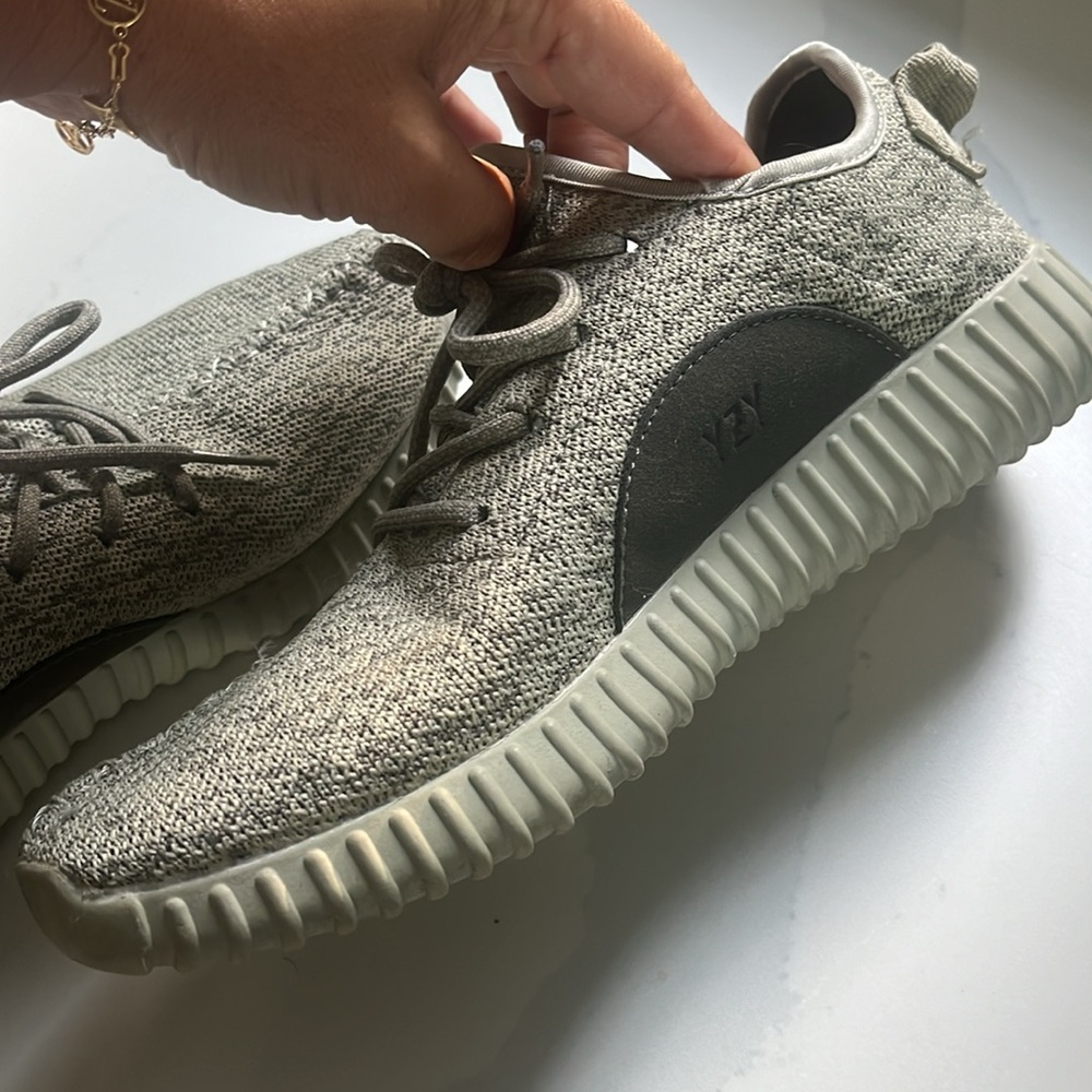 Yeezy Adidas 350 V1 Moonrock Size 8US Yzy